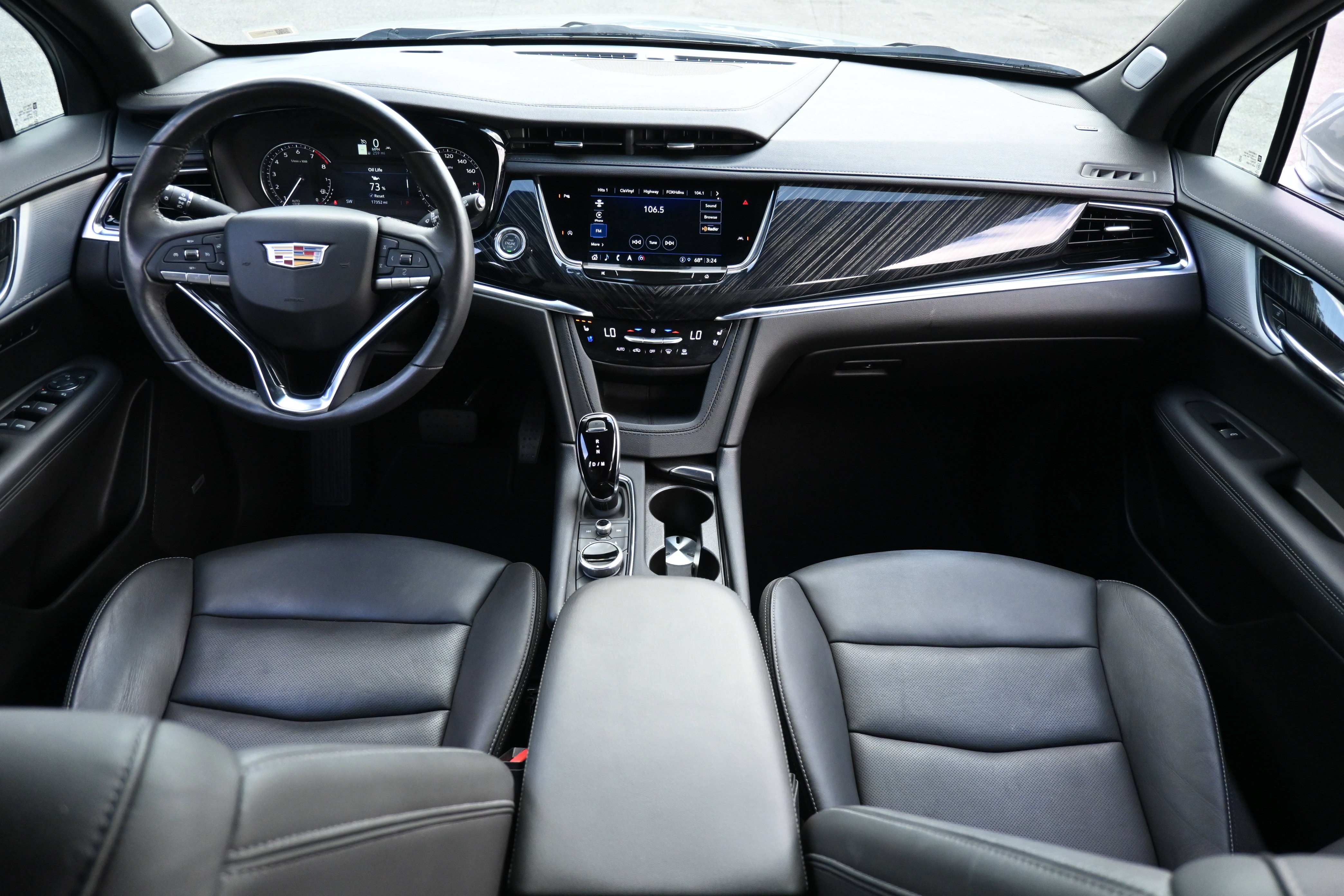 Used 2025 Cadillac XT6 Premium Luxury image 27
