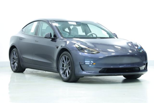 Used 2023 Tesla Model 3 Standard Range RWD image 3