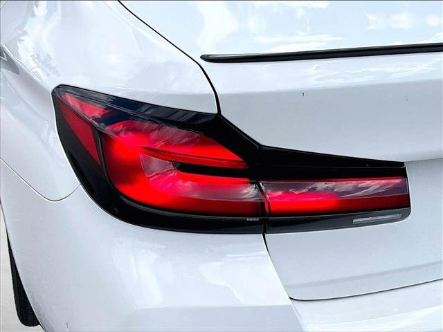 Used 2023 BMW 530e w/ M Sport Package image 29