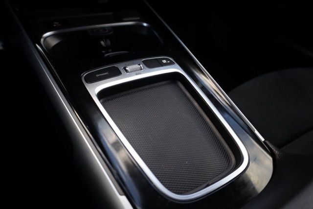 Used 2024 Mercedes-Benz GLB 250 4MATIC image 28