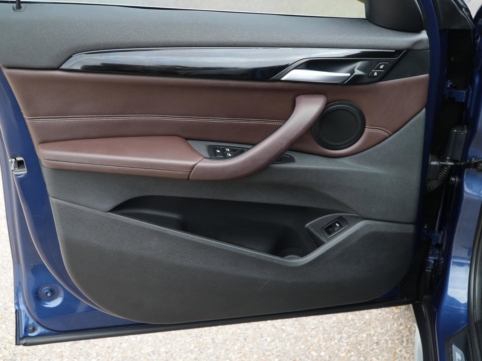 Used 2021 BMW X1 sDrive28i w/ Premium Package image 13