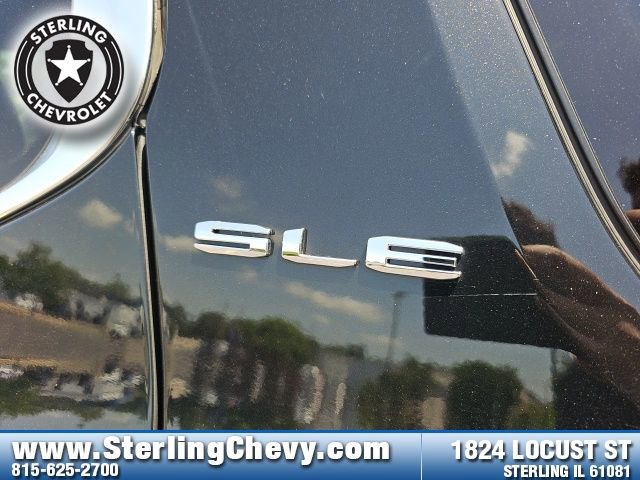 Used 2023 GMC Acadia SLE w/ LPO, Floor Liner Package image 30