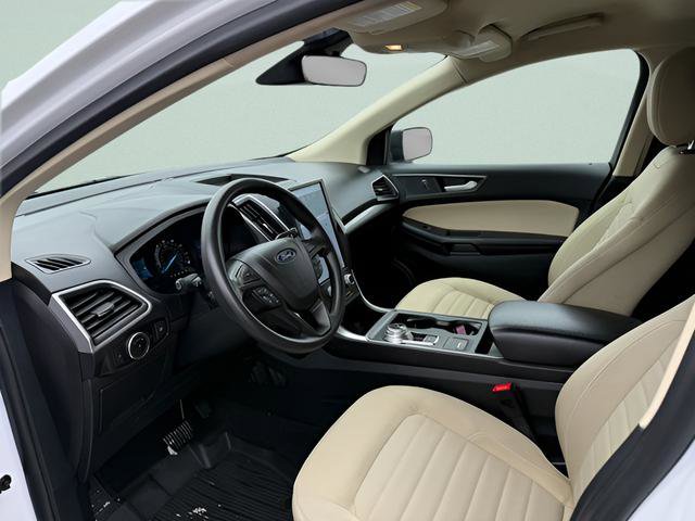 Used 2023 Ford Edge SE AWD/4WD image 4