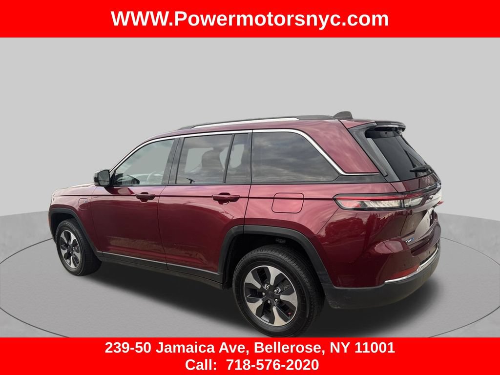 Used 2023 Jeep Grand Cherokee 4WD 4xe image 3
