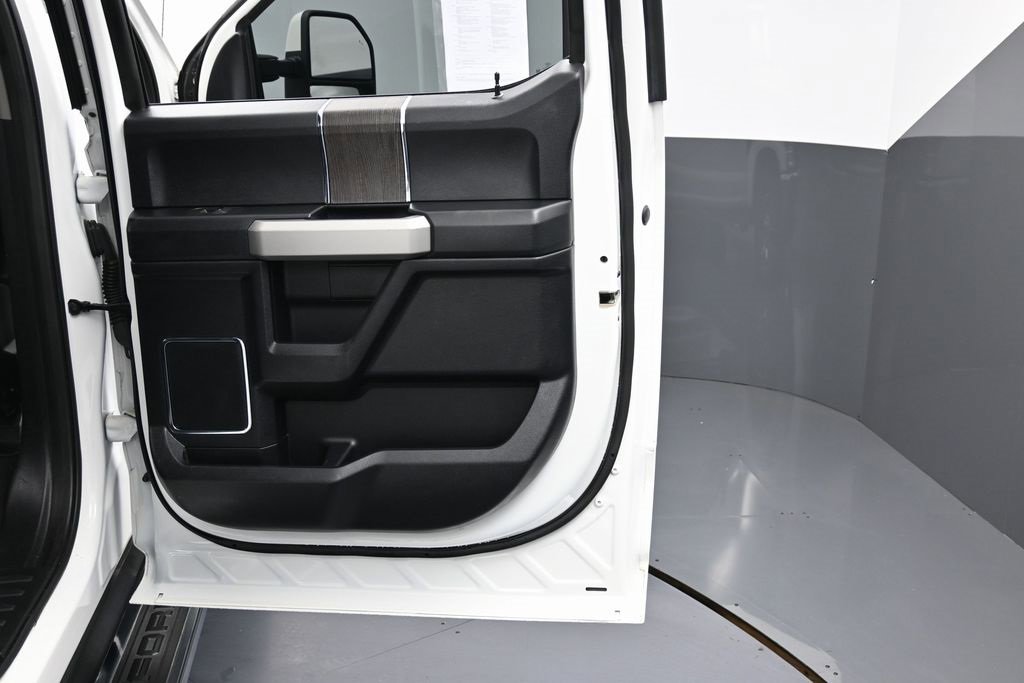 Used 2021 Ford F250 Lariat w/ Lariat Value Package image 37