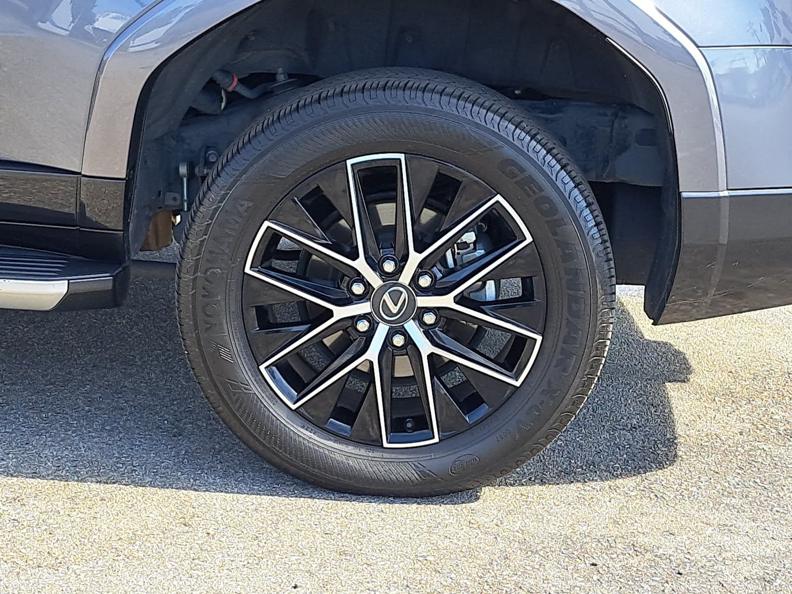 Used 2024 Lexus GX 550 w/ Cold Area Package AWD/4WD image 37
