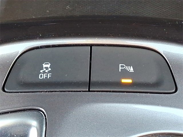 Used 2021 Chevrolet Malibu RS image 23