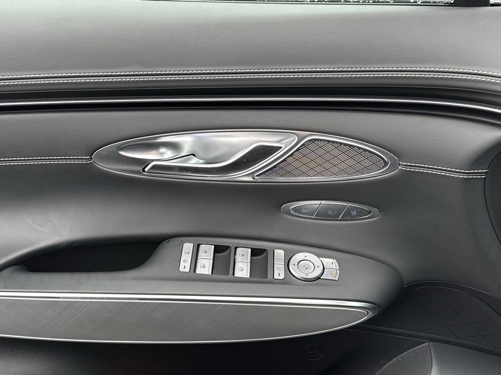 Used 2025 Genesis Electrified GV70 Advanced w/ Prestige Package image 25