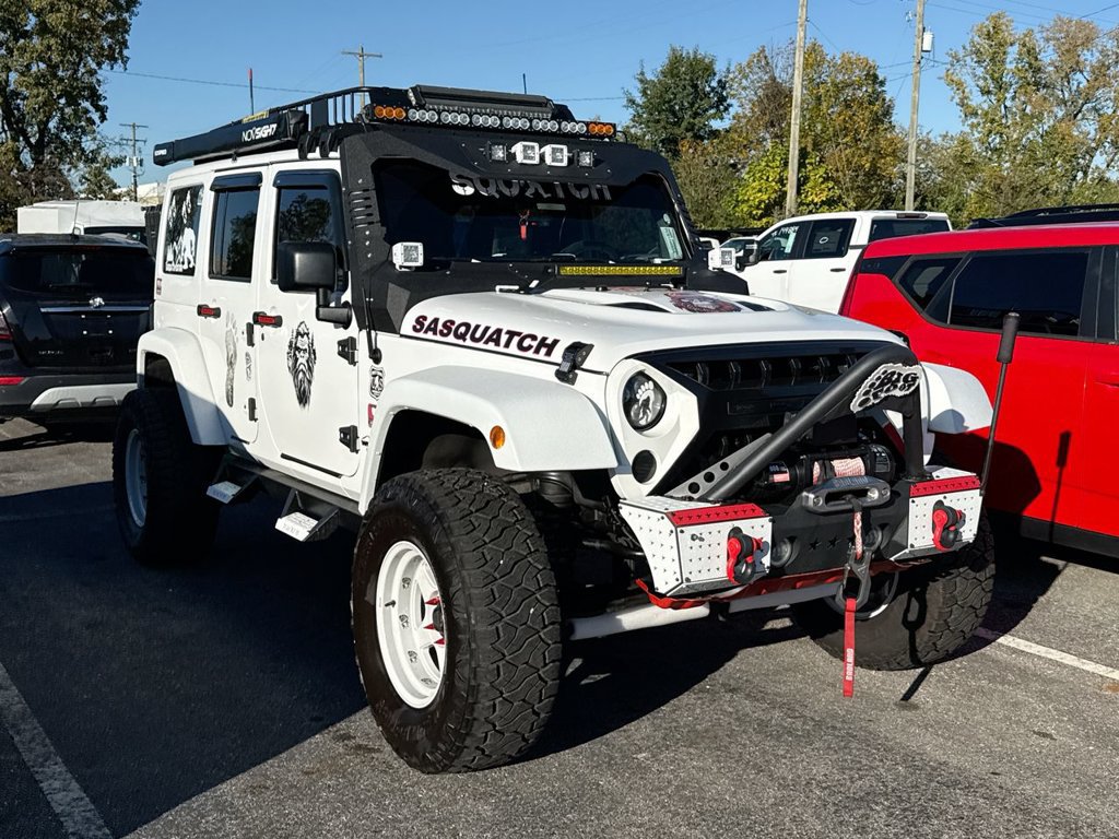 Used 2016 Jeep Wrangler Unlimited Rubicon AWD/4WD image 5