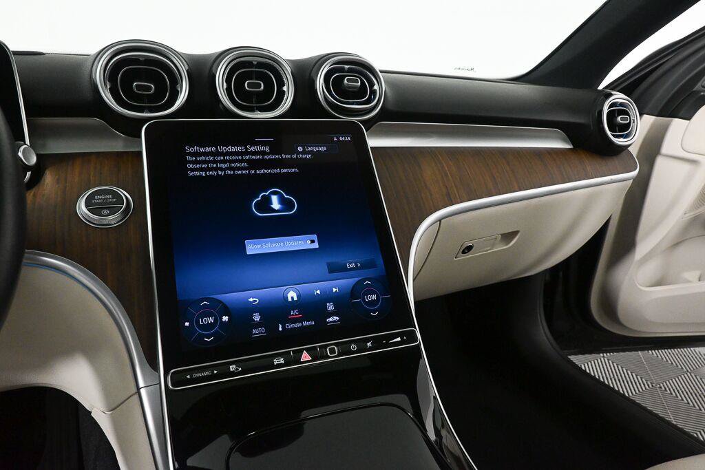 Used 2023 Mercedes-Benz C 300 Sedan image 13