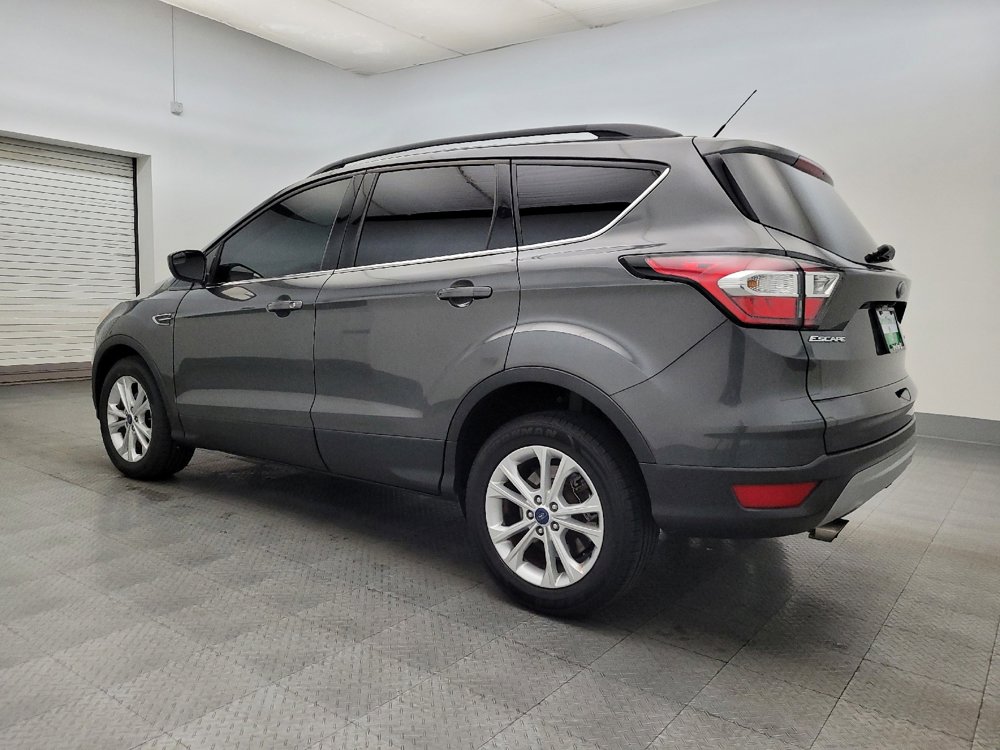 Used 2018 Ford Escape SE image 3
