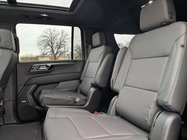 New 2026 Chevrolet Suburban Z71 image 16