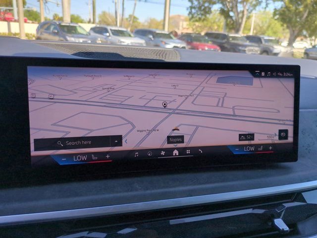 Used 2024 BMW X5 sDrive40i w/ Premium Package image 19