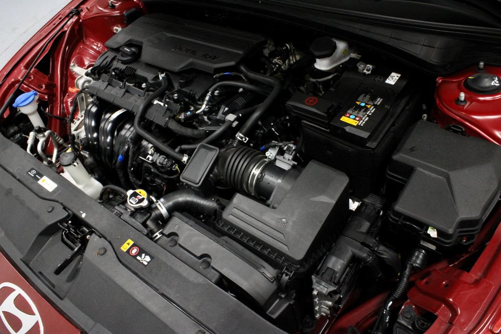 Used 2024 Hyundai Elantra SEL FWD image 18