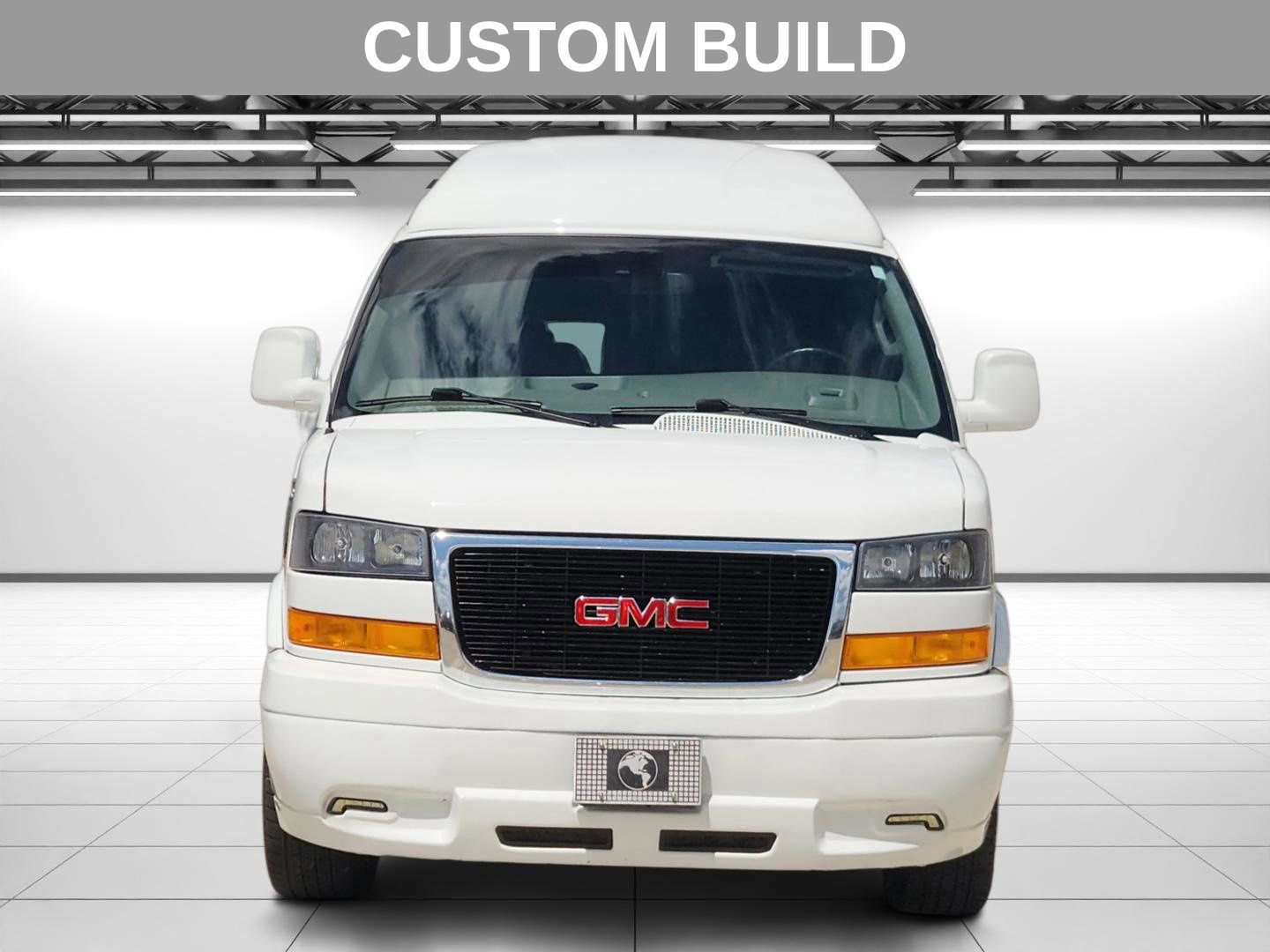 Used 2021 GMC Savana 3500 LS w/ Chrome Appearance Package image 4