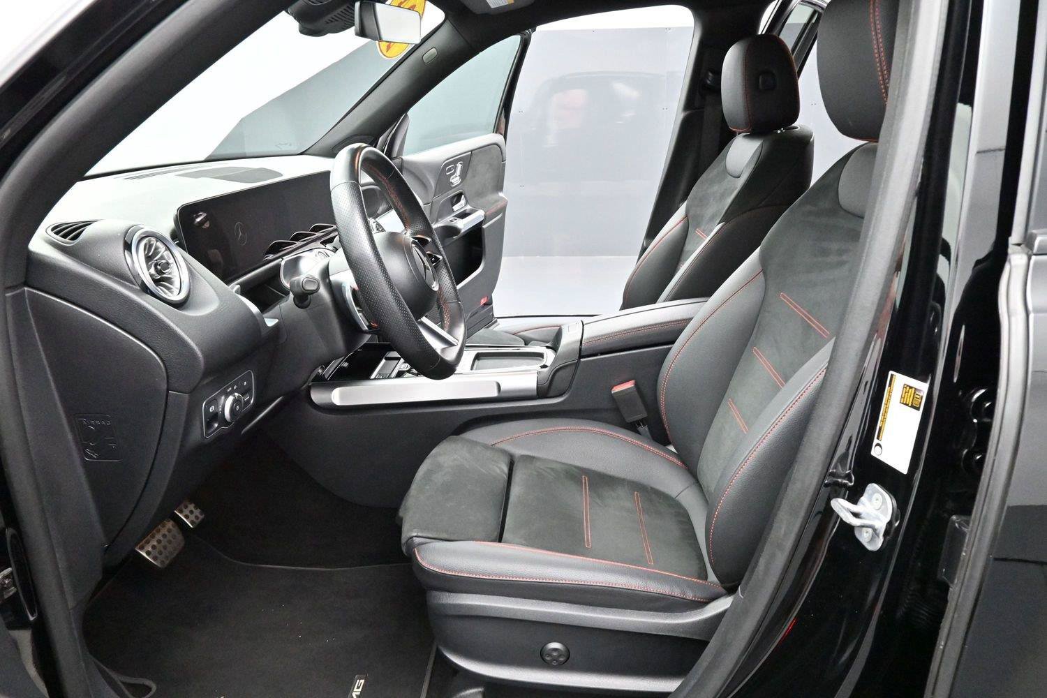 Used 2024 Mercedes-Benz GLB 250 image 14