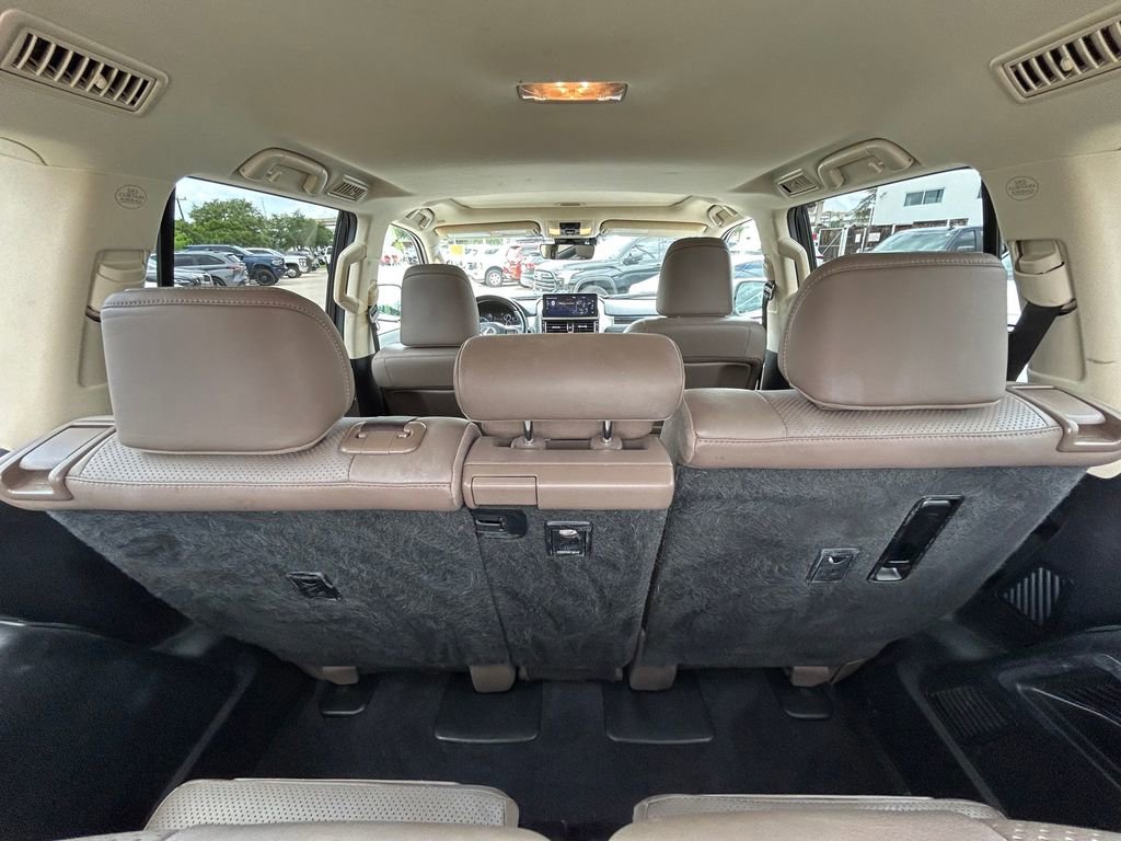 Used 2023 Lexus GX 460 Luxury image 16