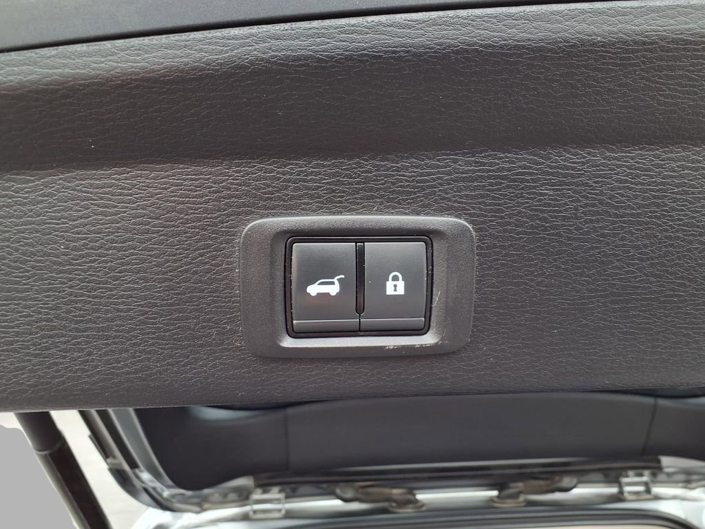 Used 2024 Mitsubishi Outlander SE image 27