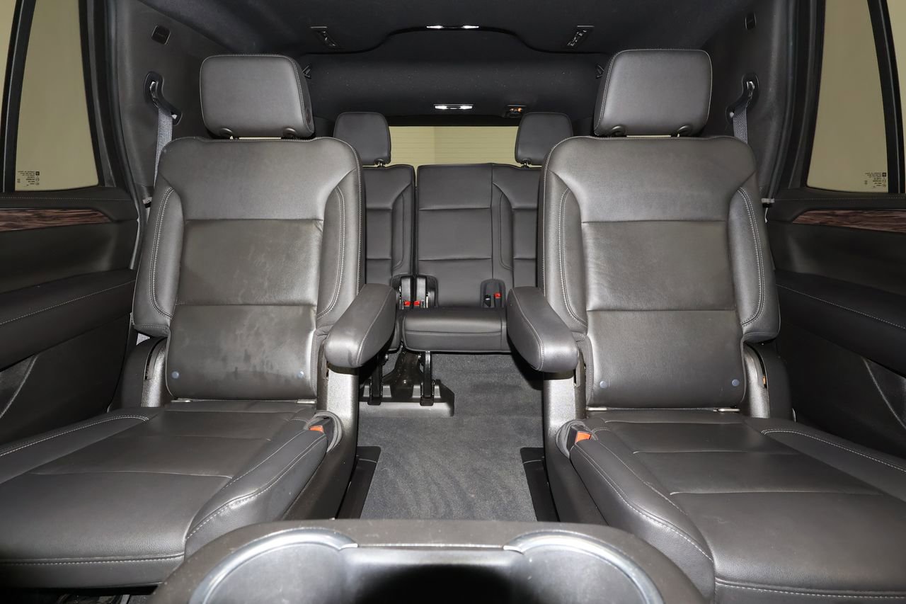 Used 2021 Chevrolet Tahoe LT w/ LT Signature Package image 32