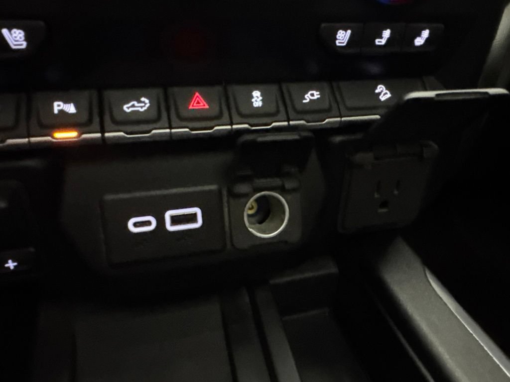 Used 2020 Chevrolet Silverado 3500 High Country w/ Z71 Off-Road Package AWD/4WD image 50