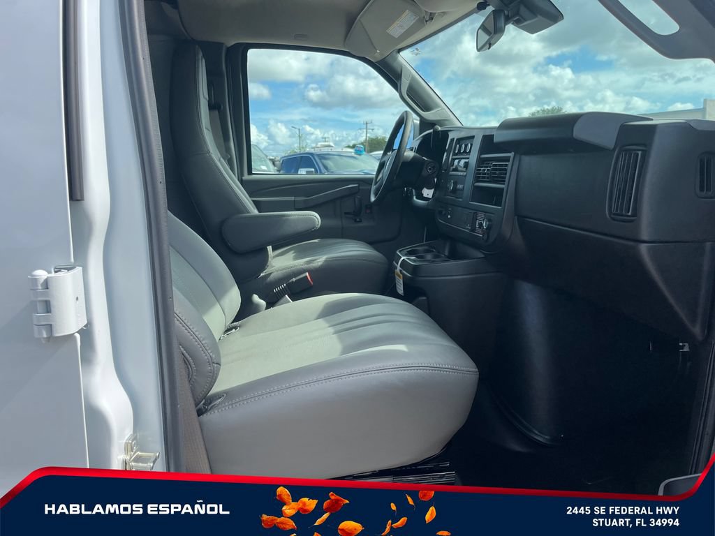 New 2026 GMC Savana 2500 w/ Driver Convenience Package RWD image 13