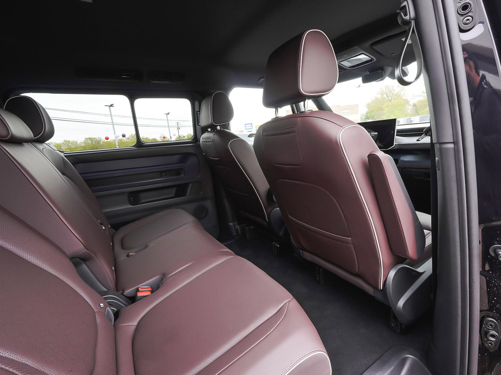 Used 2025 Volkswagen ID. Buzz Pro S RWD image 36