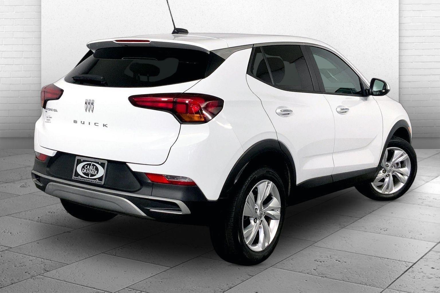 Used 2025 Buick Encore GX Preferred AWD/4WD image 13