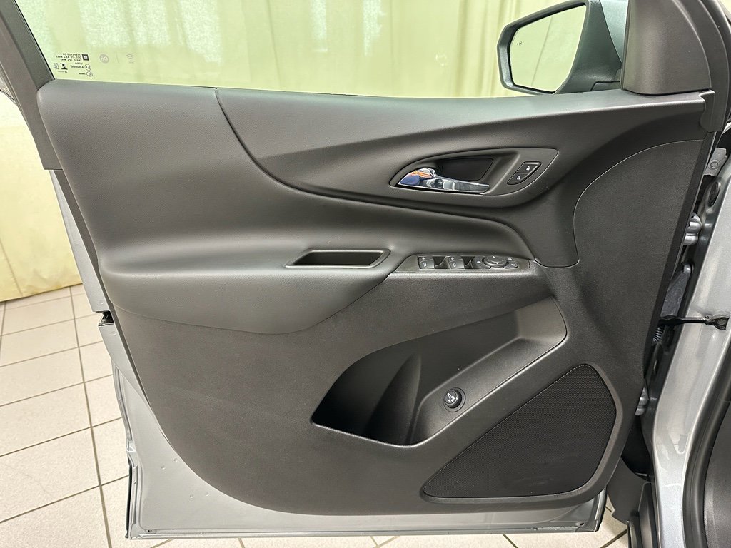 Used 2024 Chevrolet Equinox LT w/ LPO, Floor Liner Package image 34