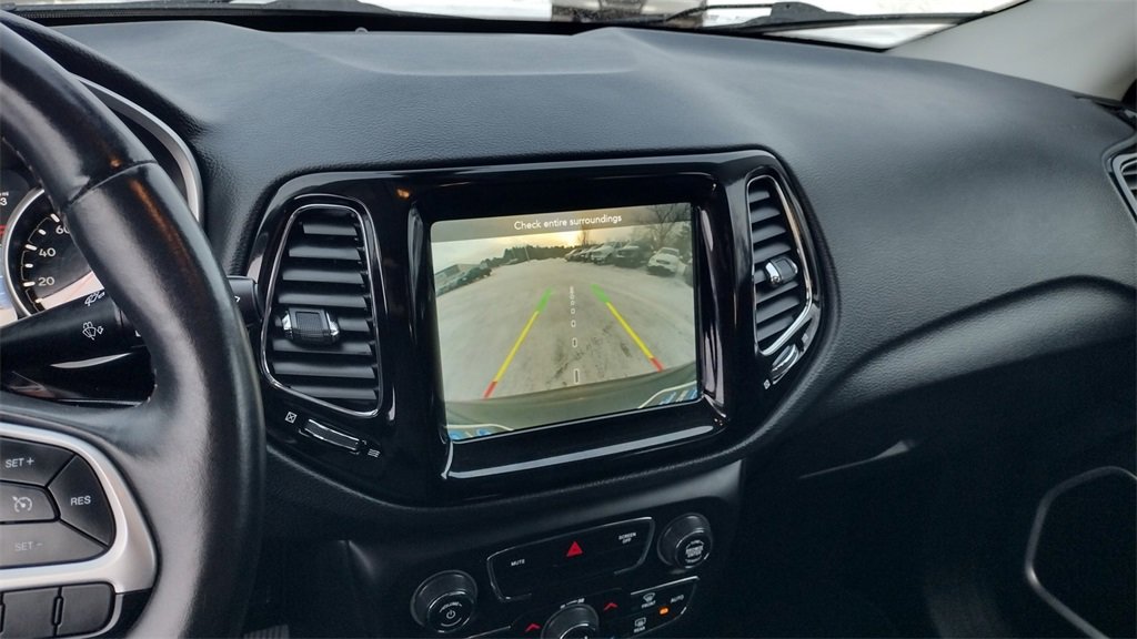 Used 2019 Jeep Compass Limited image 12