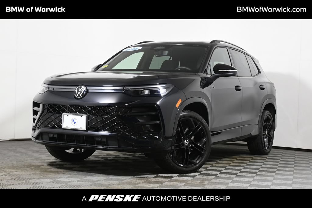 Used 2025 Volkswagen Tiguan SE R-Line