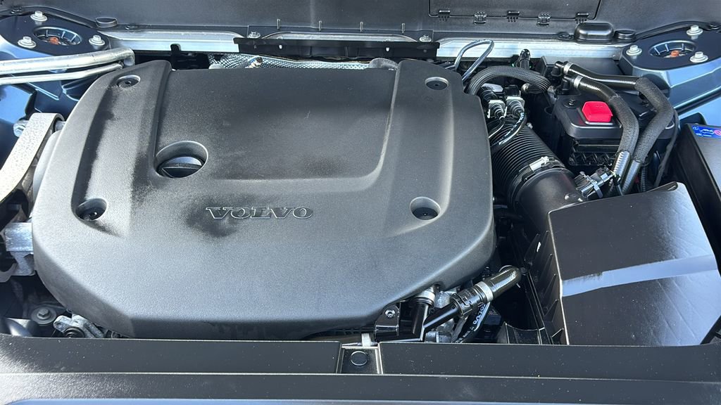 Used 2023 Volvo XC90 B6 Plus w/ Protection Package image 33