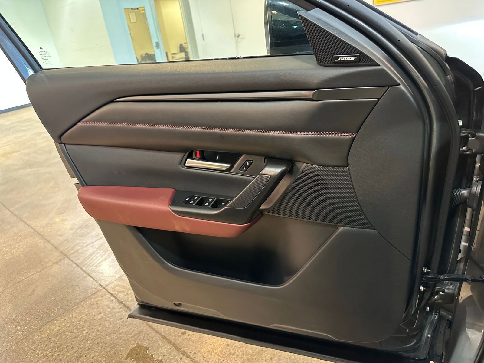 Used 2025 MAZDA CX-50 2.5 Hybrid w/ Premium Plus Pkg image 18