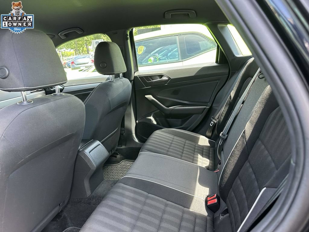 Used 2022 Volkswagen Jetta Sport FWD image 9