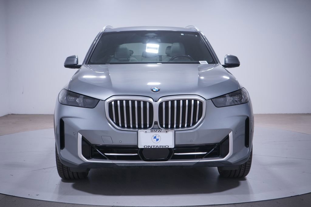 Used 2024 BMW X5 sDrive40i w/ Parking Assistance Package RWD image 4