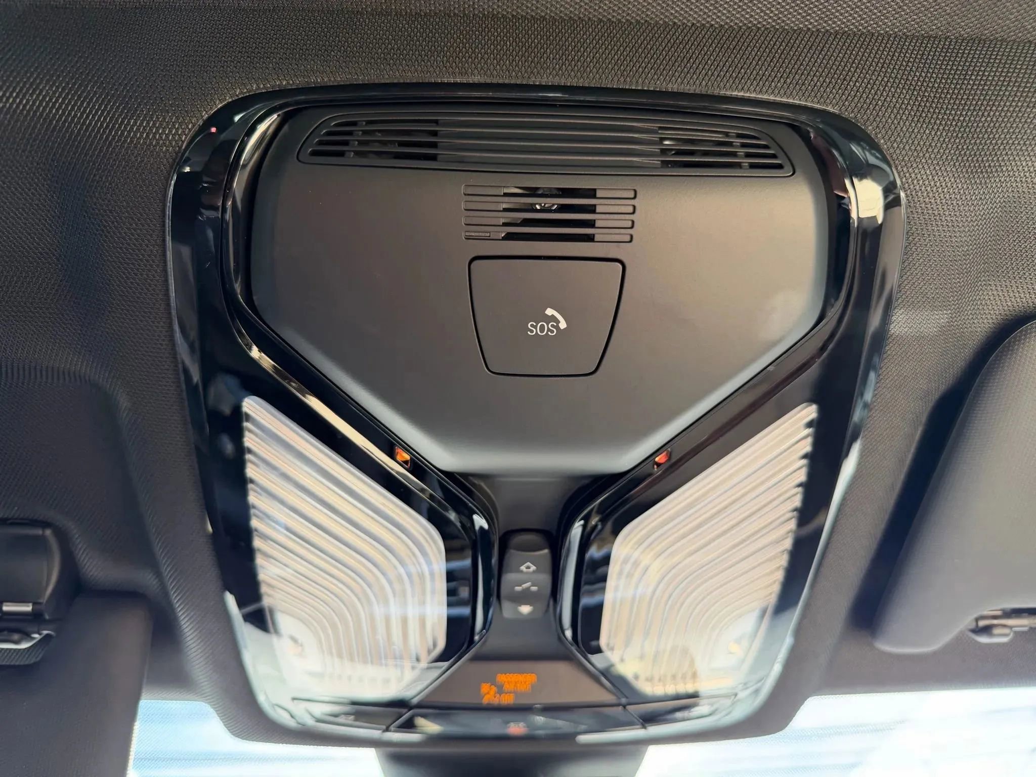 Used 2022 BMW 330i xDrive Sedan w/ Driving Assistance Package image 21