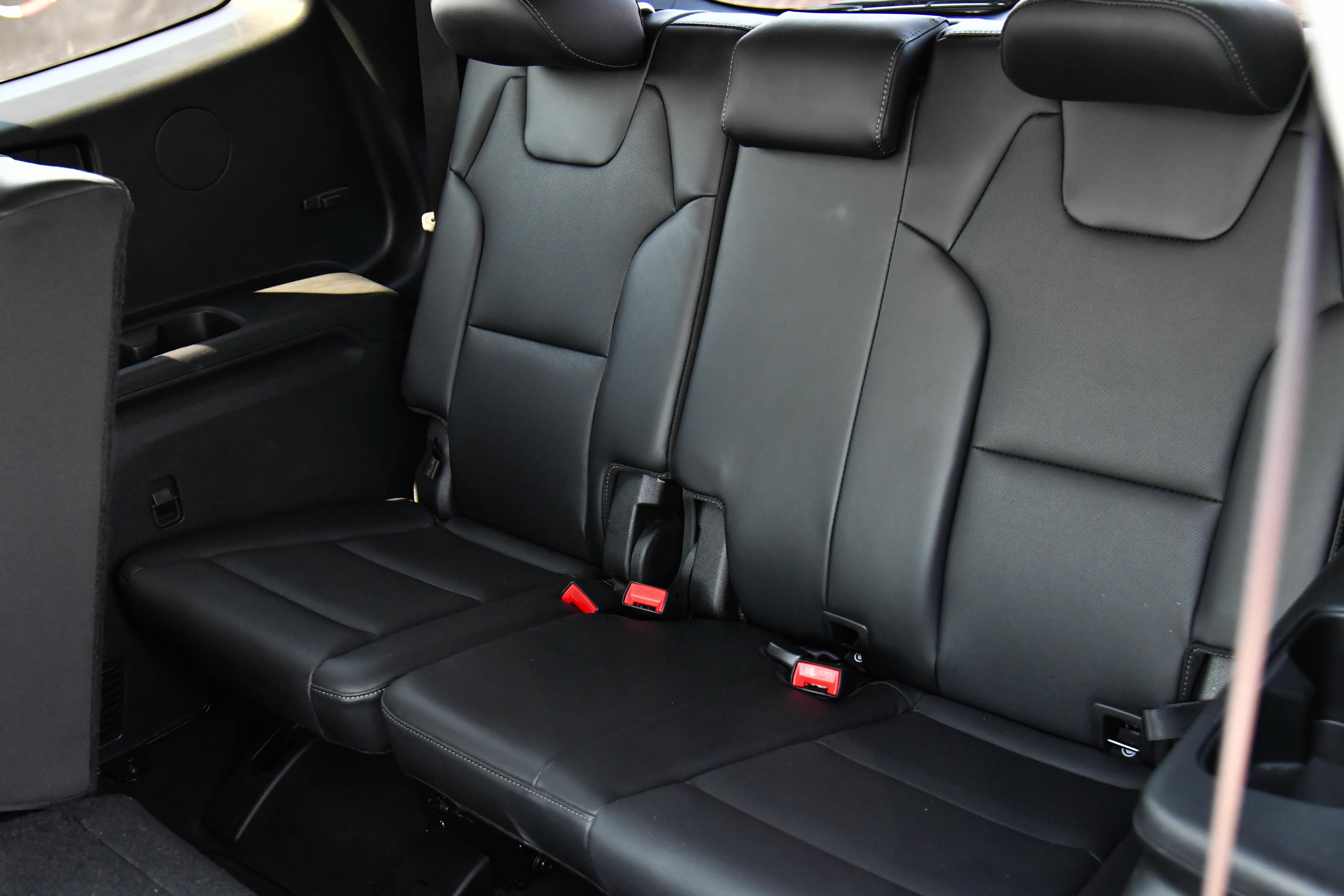 Used 2023 Kia Telluride LX AWD/4WD image 36