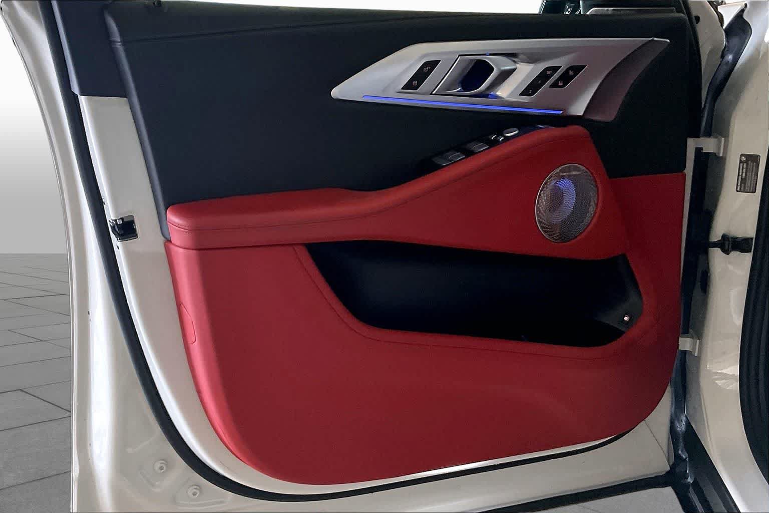 Certified 2024 BMW XM AWD/4WD image 19