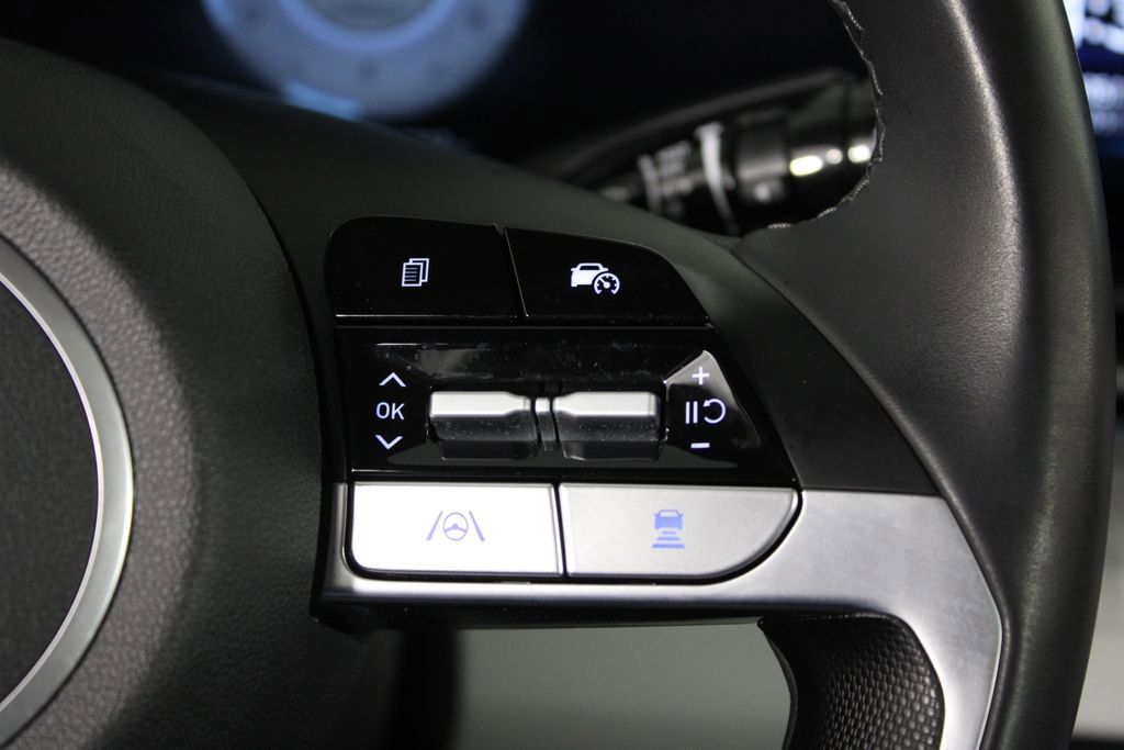 Certified 2024 Hyundai Elantra Limited FWD image 29