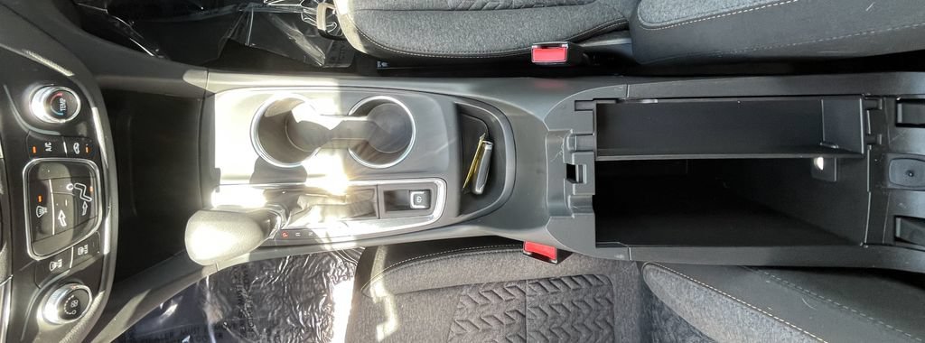Used 2023 Chevrolet Equinox LT FWD image 15