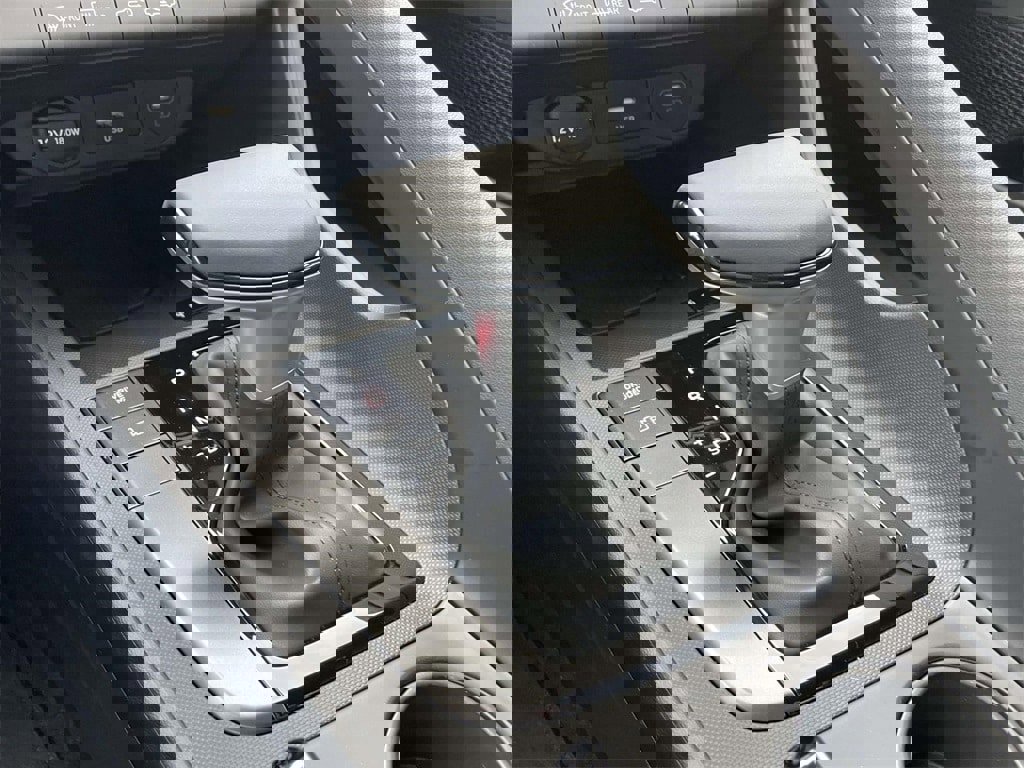 New 2026 Hyundai Elantra Sport image 16