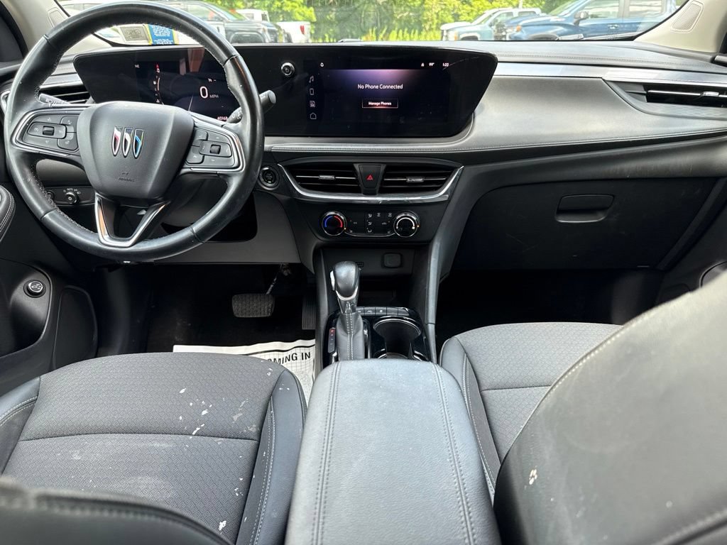 Used 2024 Buick Encore GX Preferred w/ Comfort Package AWD/4WD image 16