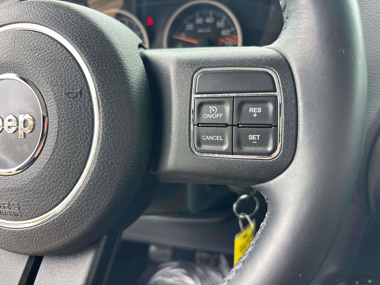 Used 2017 Jeep Wrangler Unlimited Sahara AWD/4WD image 12