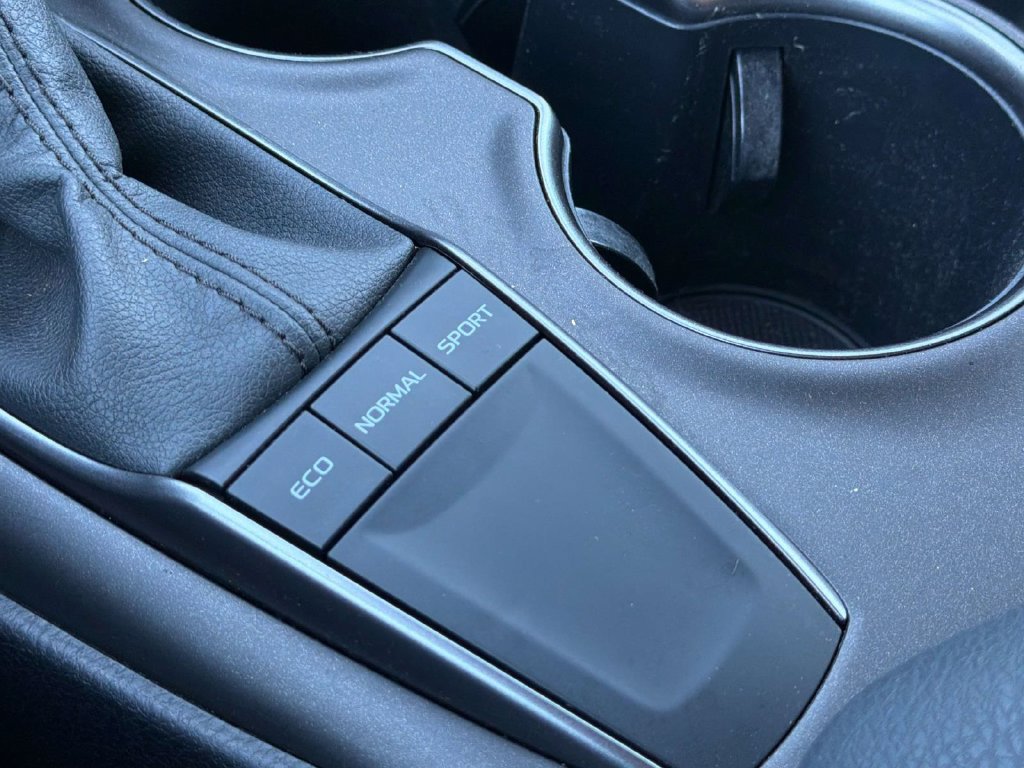 Certified 2024 Toyota Camry SE FWD image 17
