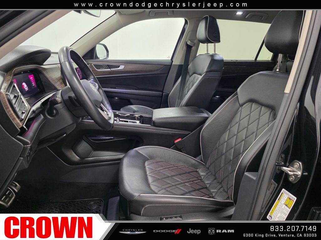 Used 2024 Volkswagen Atlas SEL Premium R-Line image 26