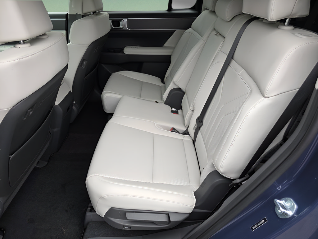 New 2026 Hyundai Santa Fe SEL AWD/4WD image 11
