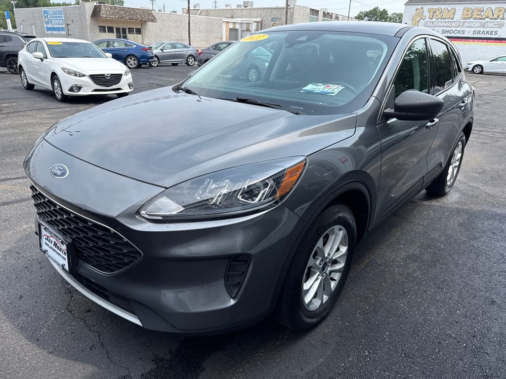 Used 2022 Ford Escape SE AWD/4WD image 2