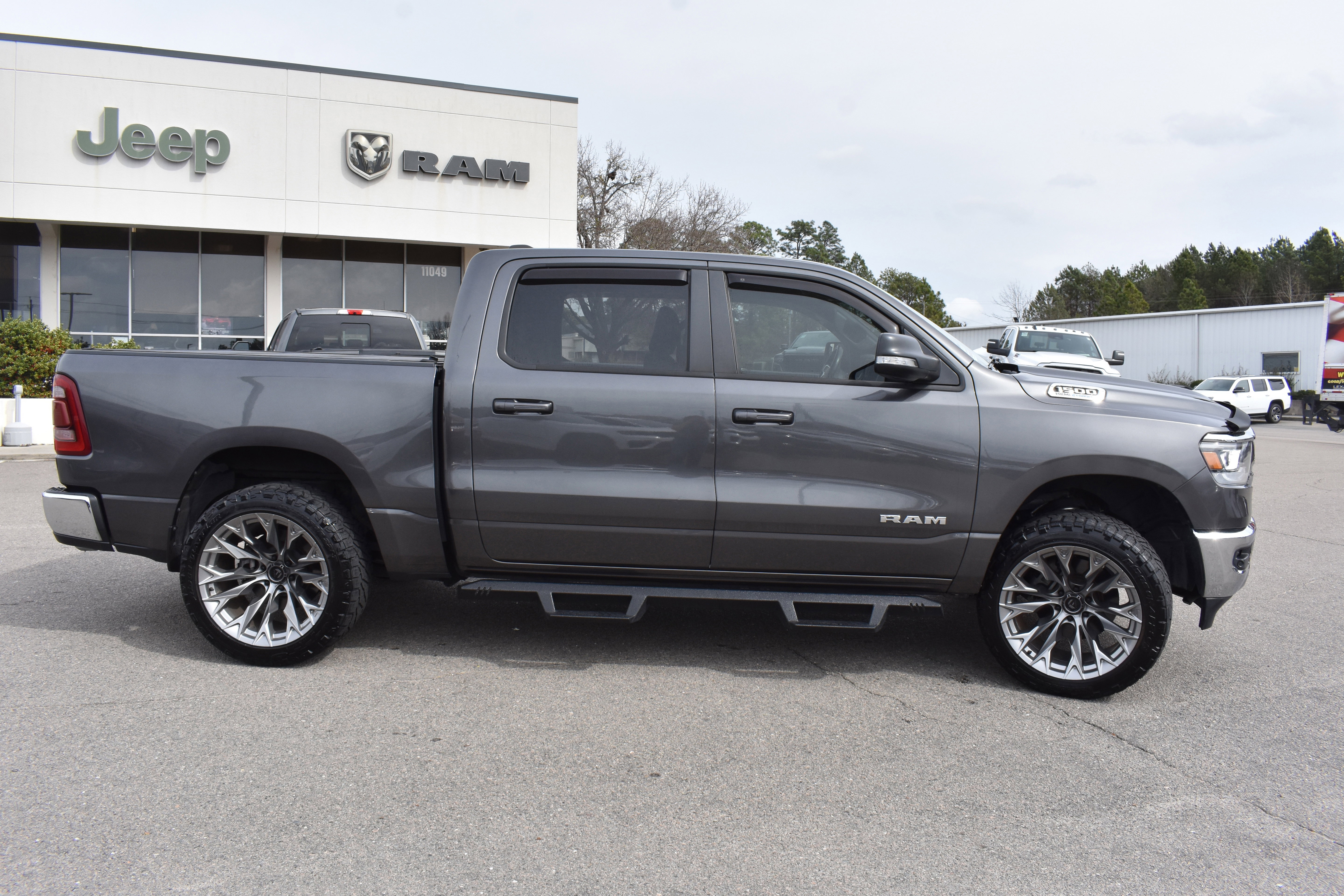 Used 2022 RAM 1500 Big Horn image 10