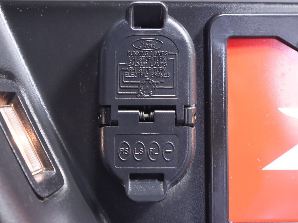 Used 2020 Ford F150 XLT w/ Trailer Tow Package image 37