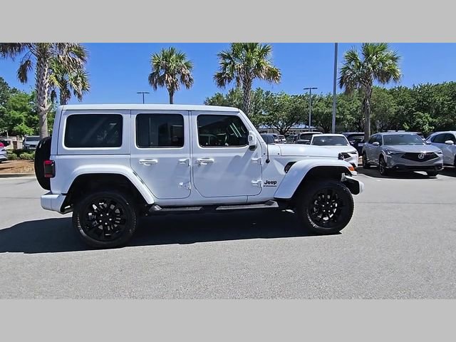 Used 2023 Jeep Wrangler Unlimited Sahara AWD/4WD image 27