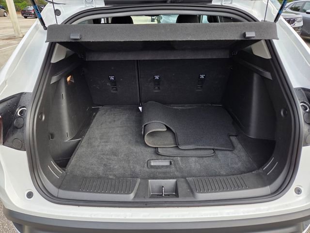 Certified 2025 Chevrolet Trax LT w/ LT Convenience Package FWD image 22